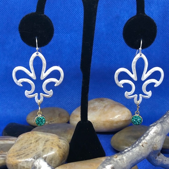 Fleur di Lis earrings with aqua druzy - Picture 1 of 3